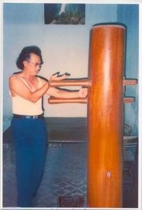 Sifu Nguyen Ngoc Noi with Wooden dummy (1993)